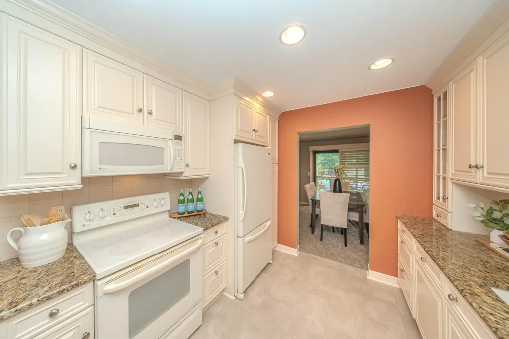 1885 Christy Court Rochester Hills City MI 48309