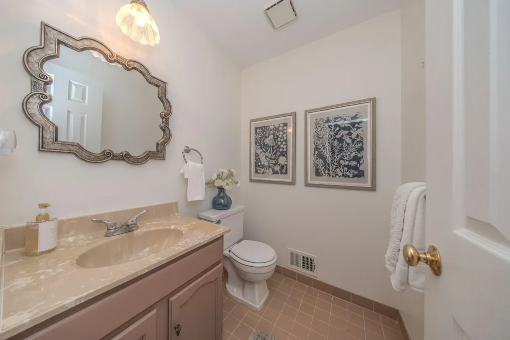1885 Christy Court Rochester Hills City MI 48309