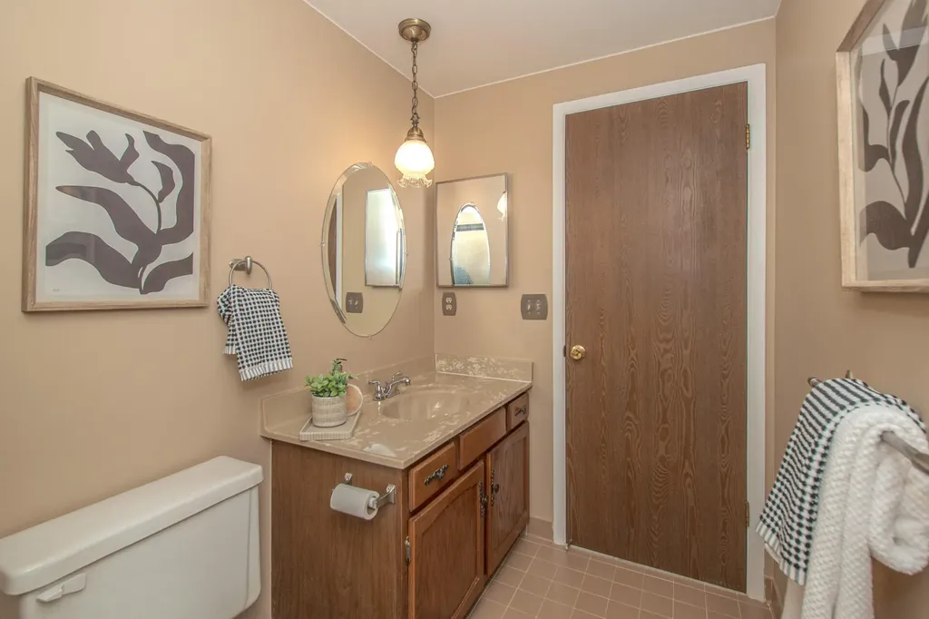 1885 Christy Court Rochester Hills City MI 48309