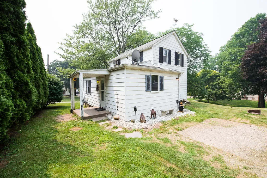 7758 Forest Street Dexter City MI 48130