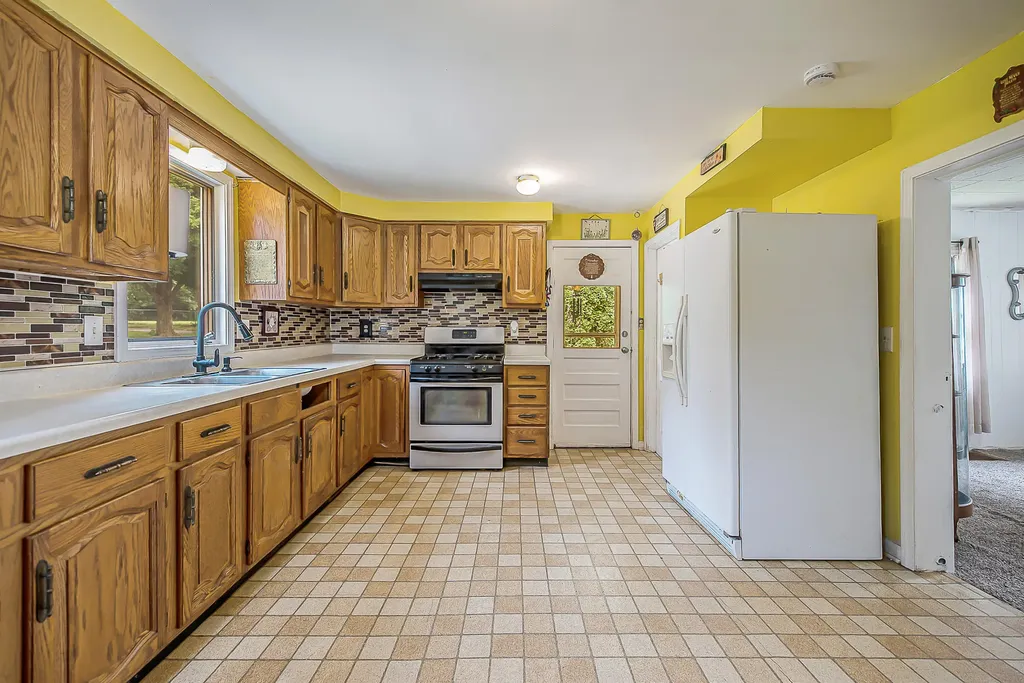 7758 Forest Street Dexter City MI 48130