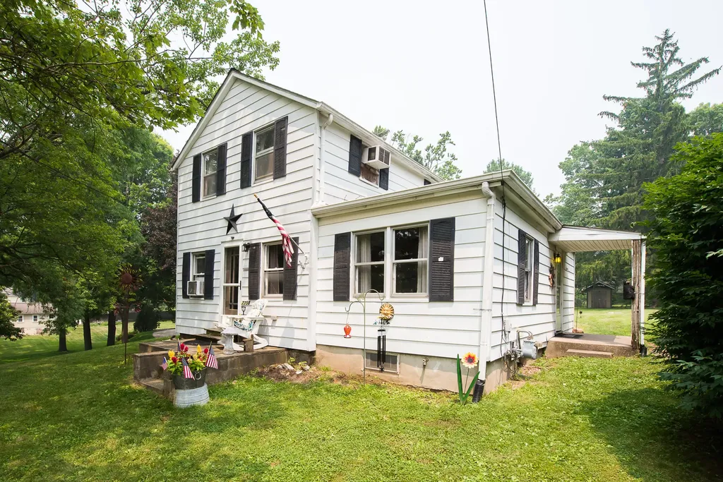 7758 Forest Street Dexter City MI 48130