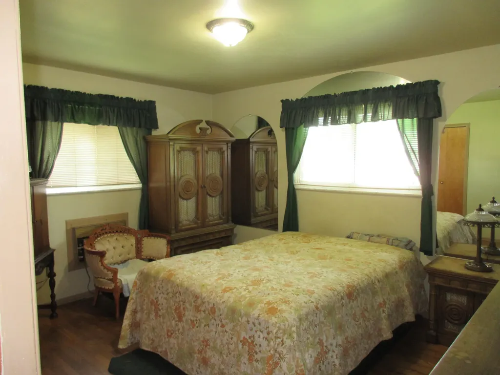 175 Clinton River Drive Mt. Clemens City MI 48043