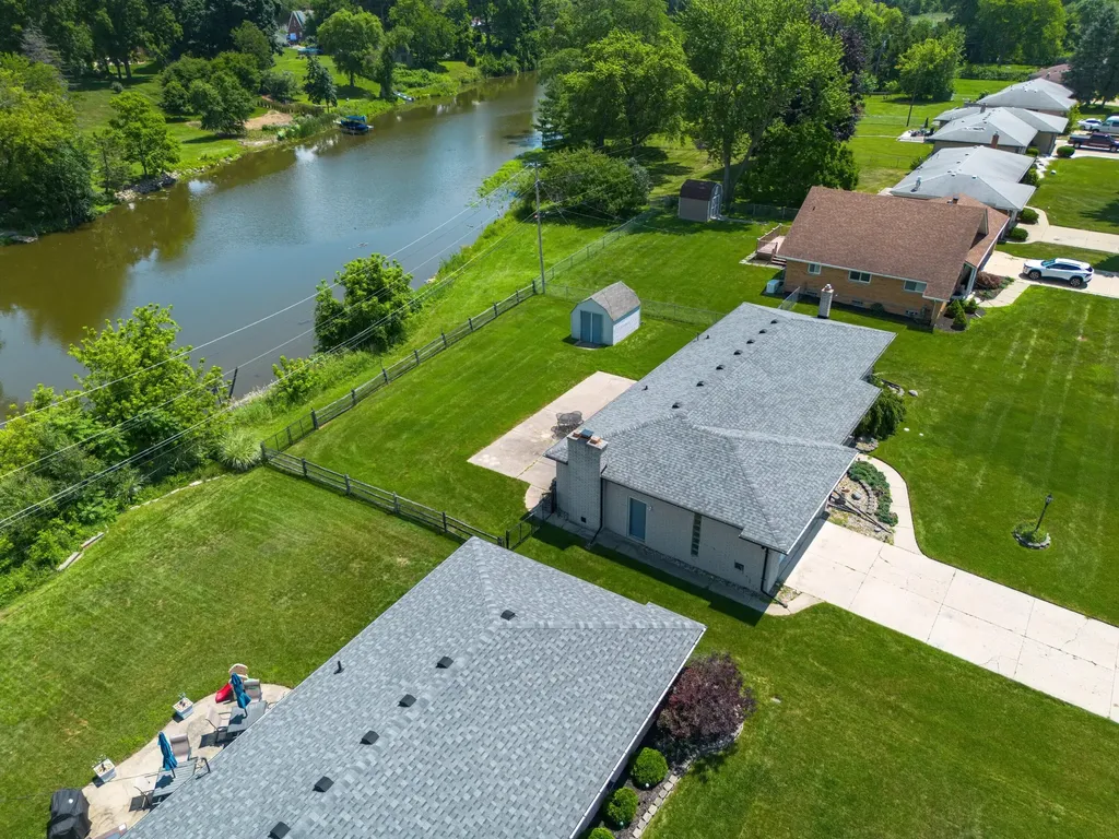 175 Clinton River Drive Mt. Clemens City MI 48043
