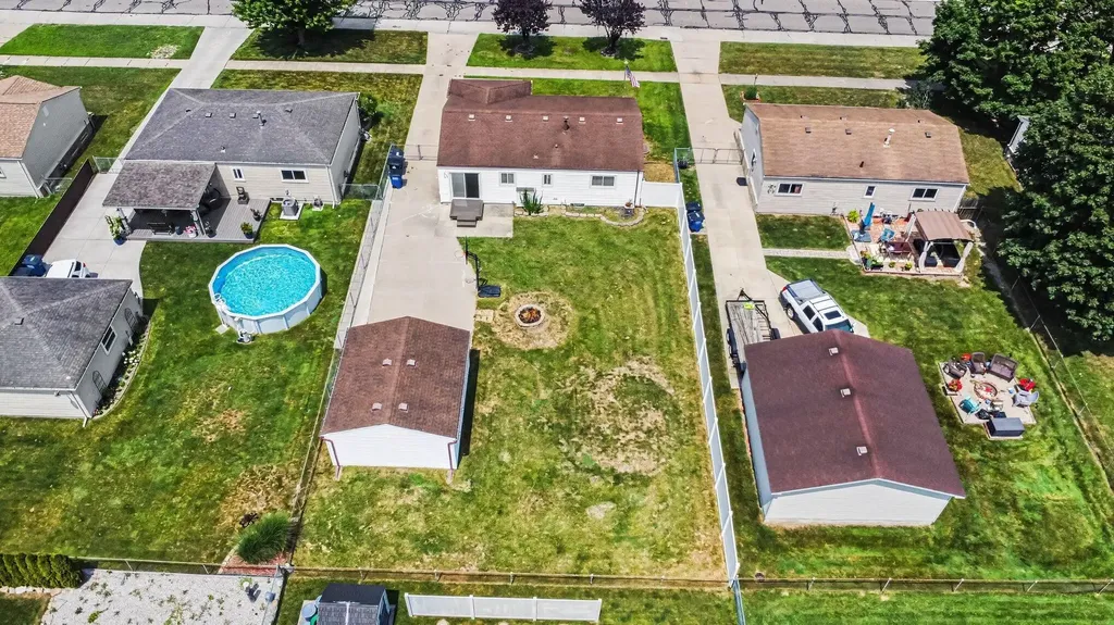 38203 Avondale Street Westland City MI 48186