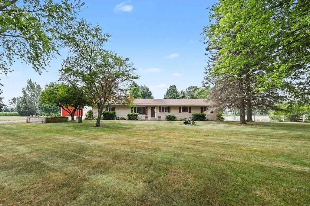 5120 M-36 Stockbridge Township MI 49285
