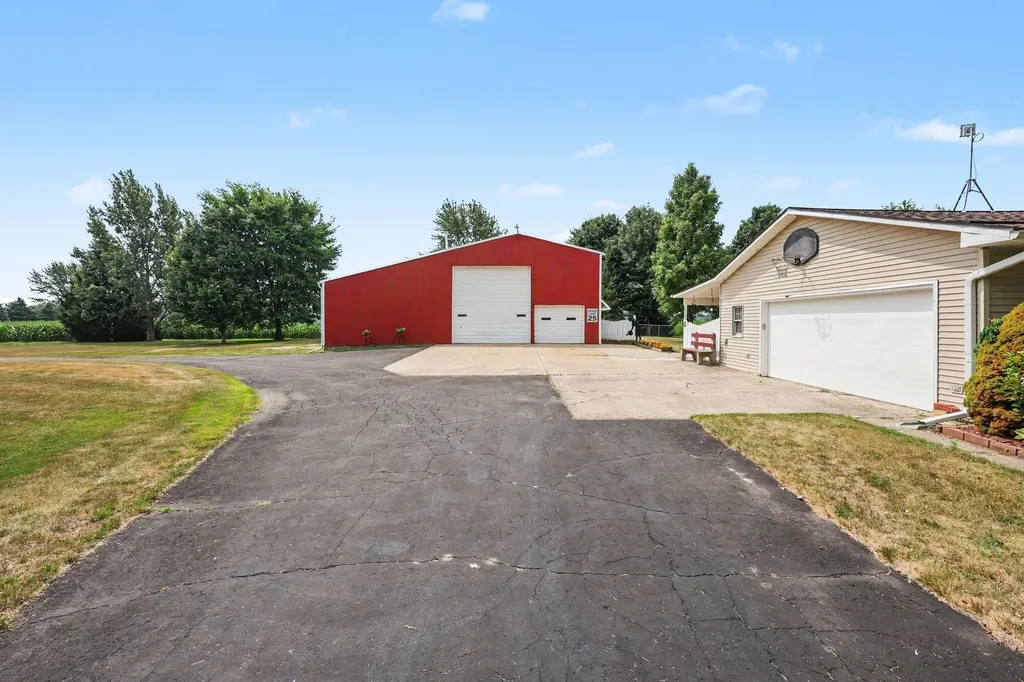 5120 M-36 Stockbridge Township MI 49285