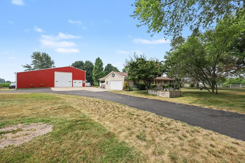 5120 M-36 Stockbridge Township MI 49285