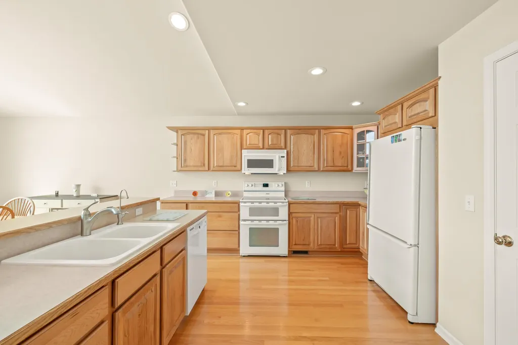 6730 Grand Beach Drive Genoa Township MI 48114