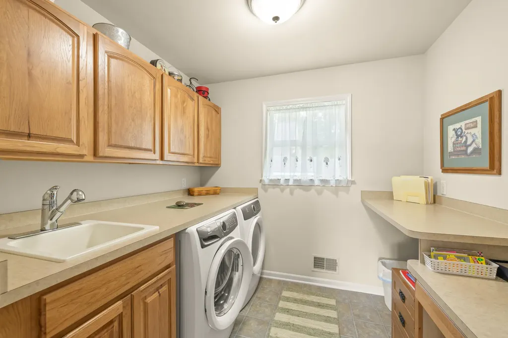 6730 Grand Beach Drive Genoa Township MI 48114