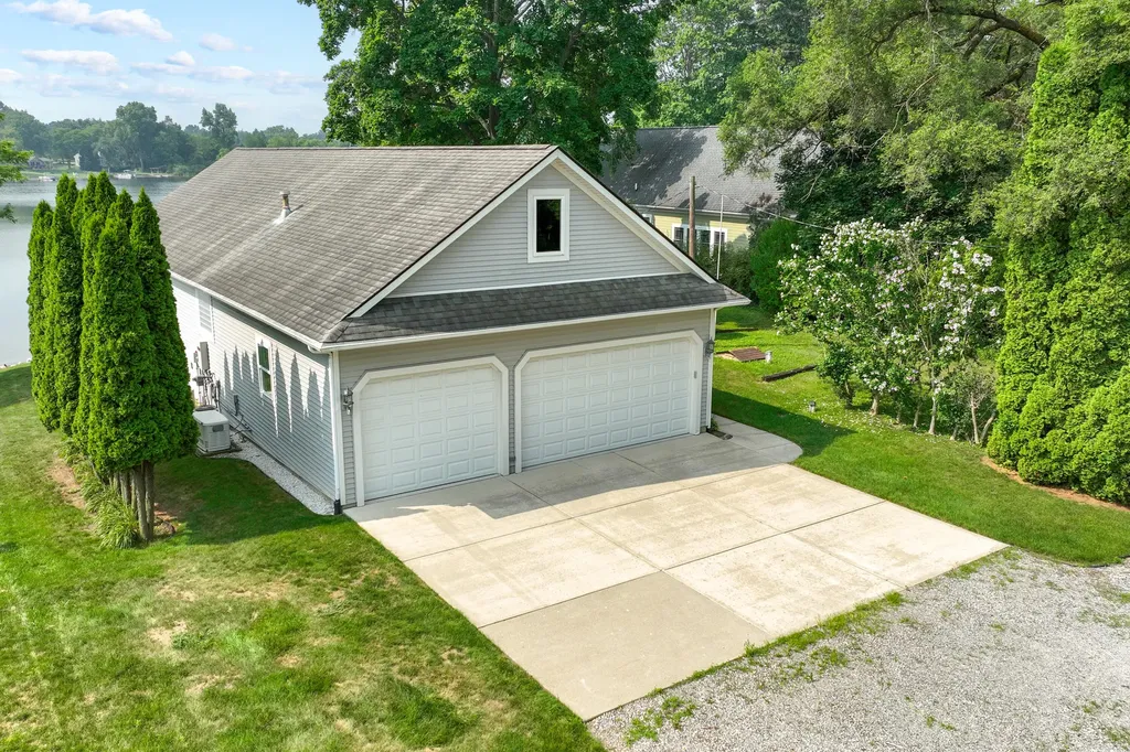 6730 Grand Beach Drive Genoa Township MI 48114
