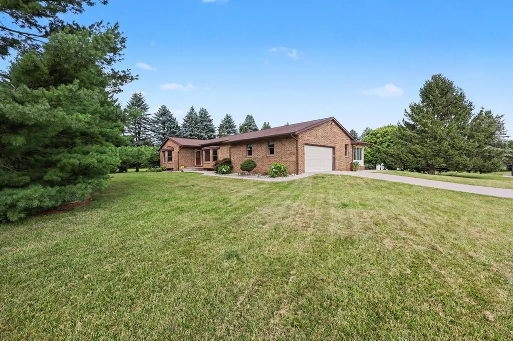 7373 Dell Road Lodi Township MI 48176