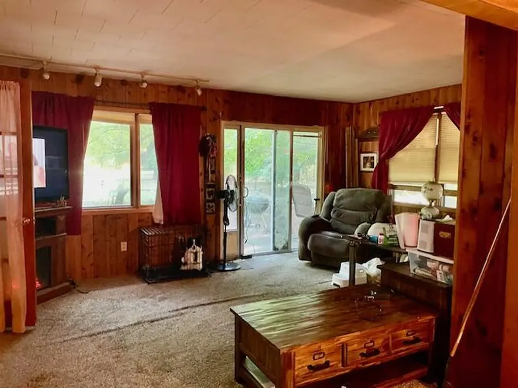 10572 Plank Road London Township MI 48160