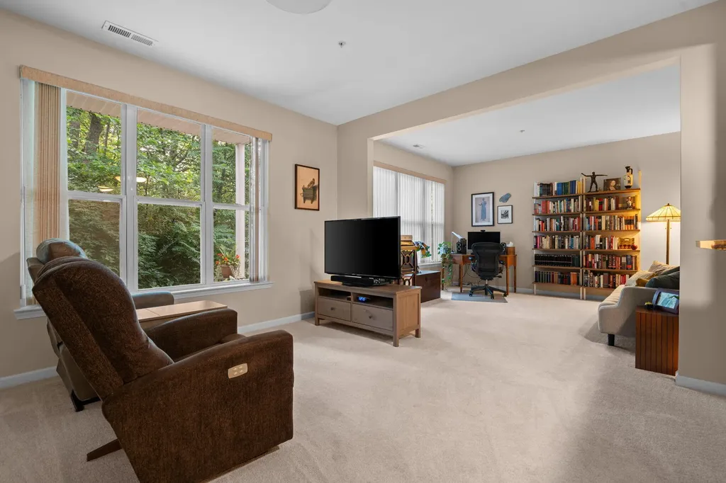 8159 Autumn Woods Trail Superior Charter Township MI 48198