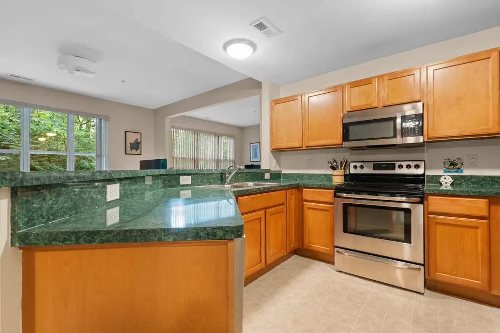 8159 Autumn Woods Trail Superior Charter Township MI 48198