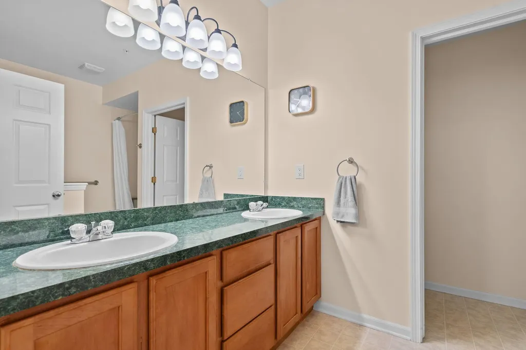 8159 Autumn Woods Trail Superior Charter Township MI 48198