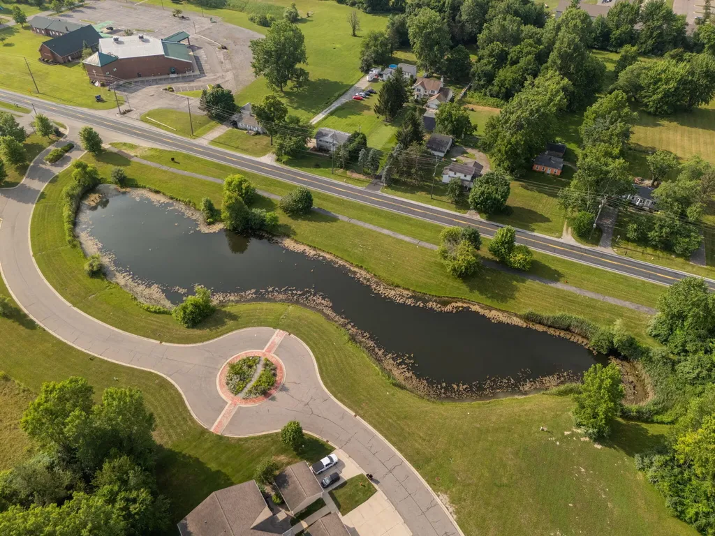 8159 Autumn Woods Trail Superior Charter Township MI 48198
