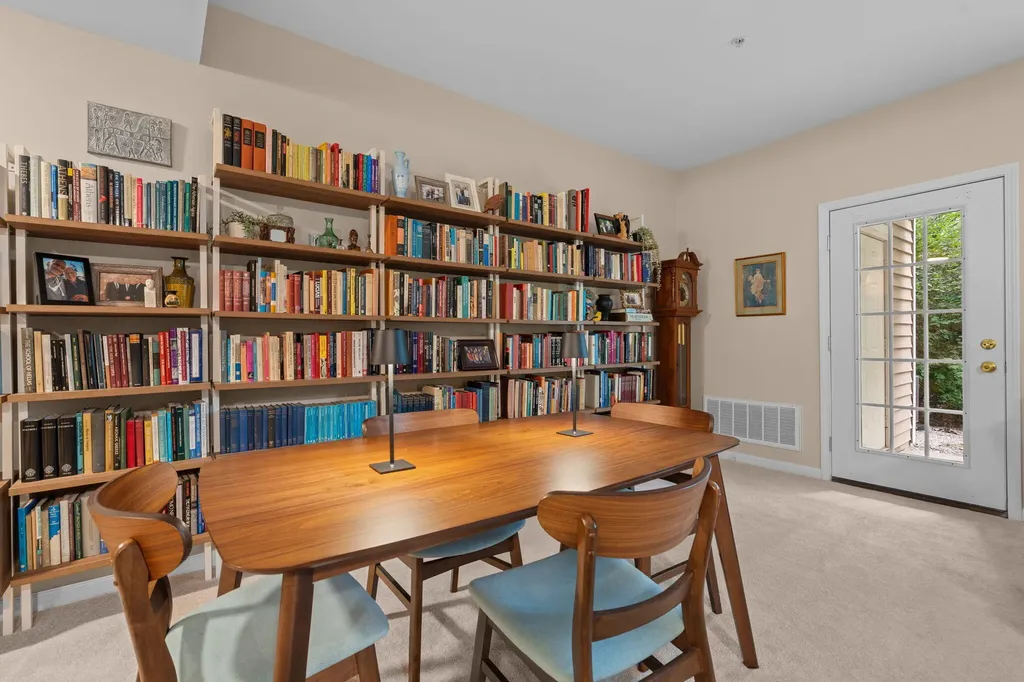 8159 Autumn Woods Trail Superior Charter Township MI 48198