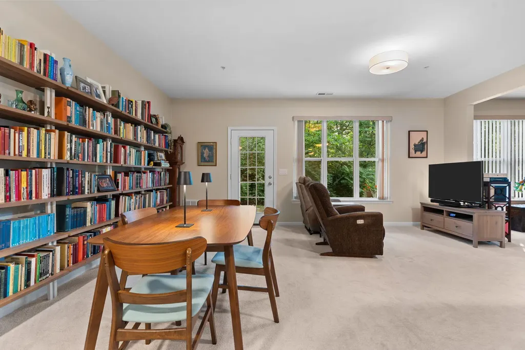 8159 Autumn Woods Trail Superior Charter Township MI 48198