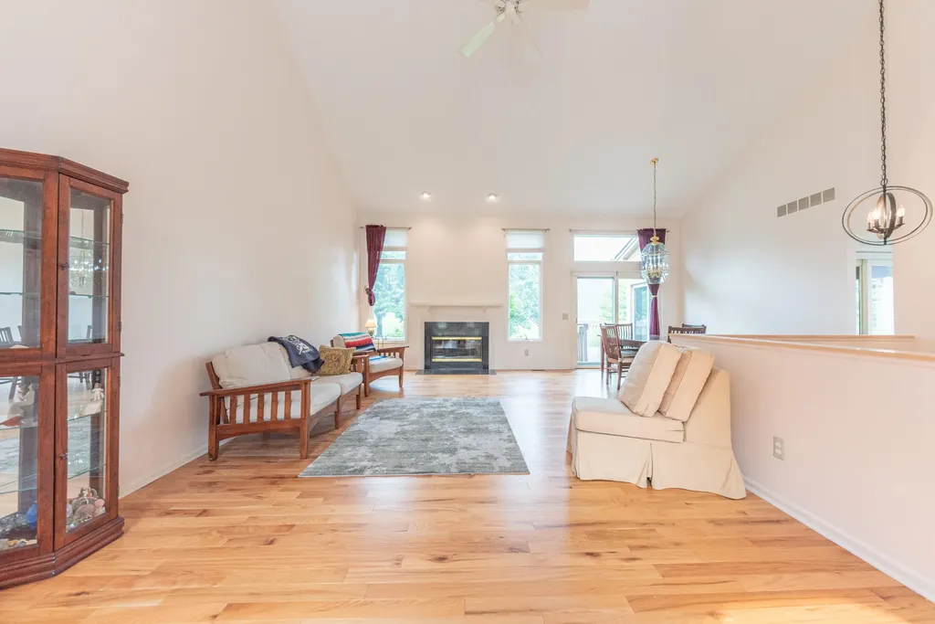4682 Sawgrass Drive E Pittsfield Charter Township MI 48108