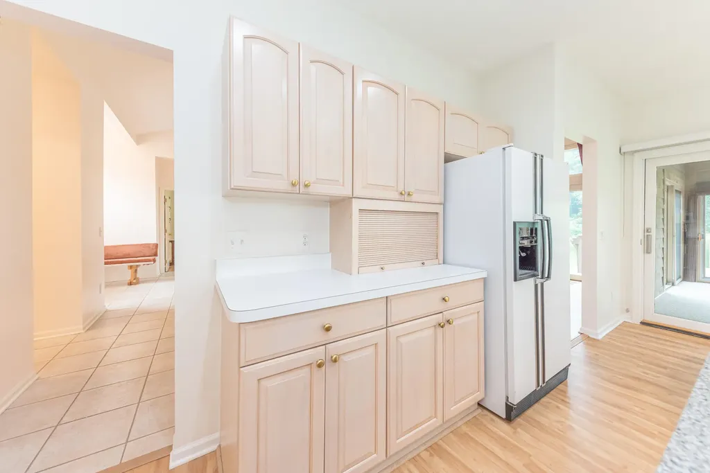 4682 Sawgrass Drive E Pittsfield Charter Township MI 48108