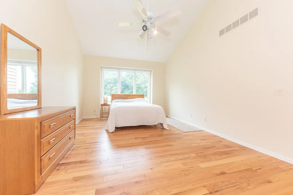 4682 Sawgrass Drive E Pittsfield Charter Township MI 48108