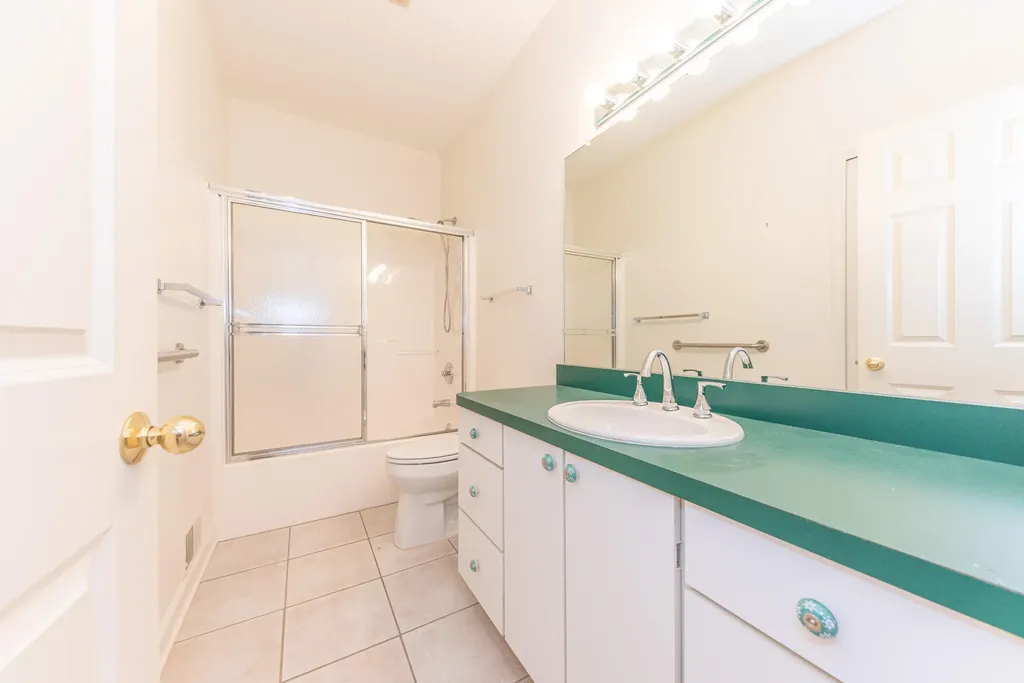 4682 Sawgrass Drive E Pittsfield Charter Township MI 48108