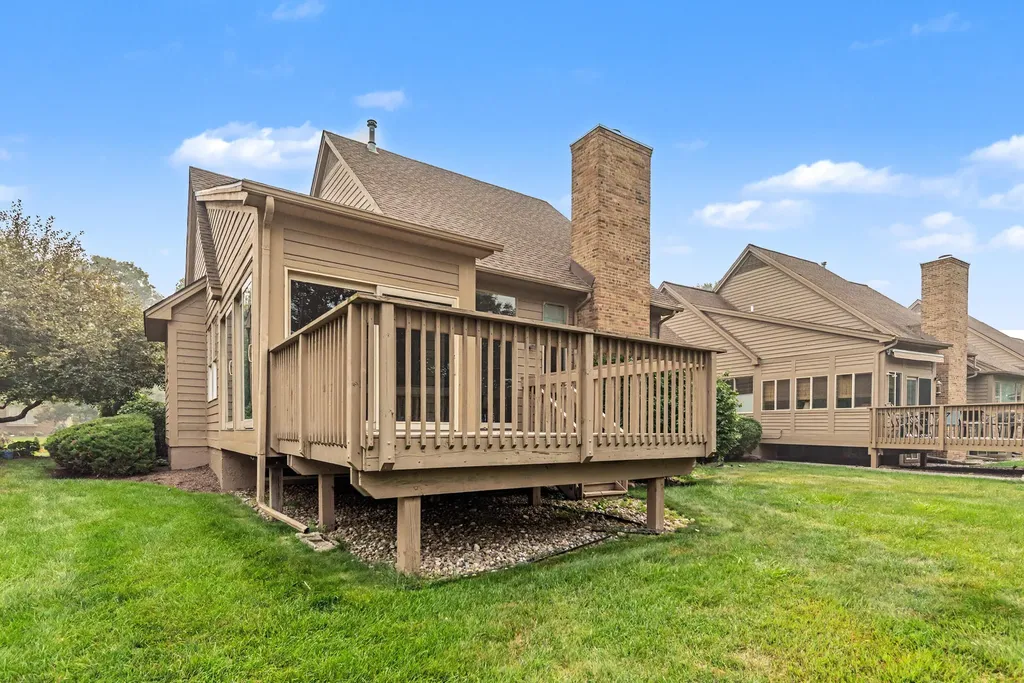 4682 Sawgrass Drive E Pittsfield Charter Township MI 48108