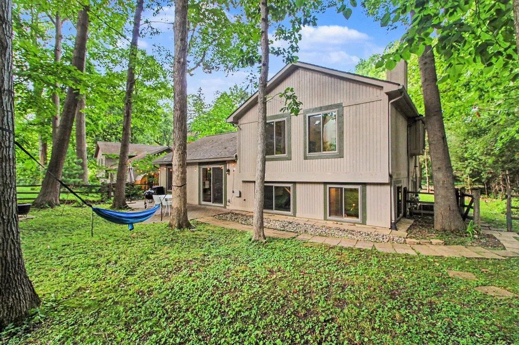 3260 Olde Hickory Place Ann Arbor City MI 48104
