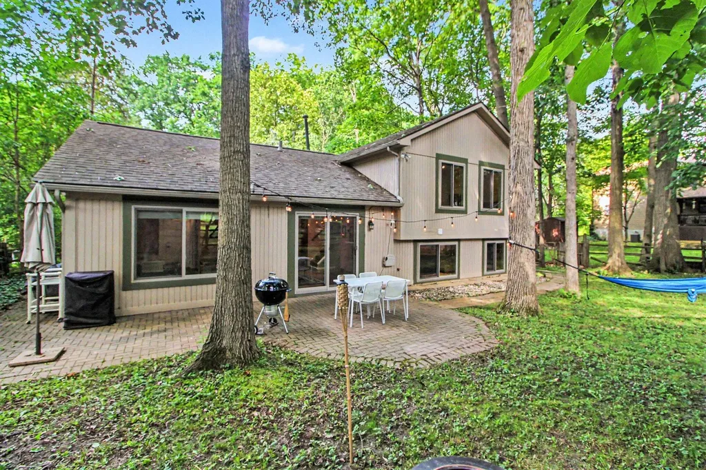 3260 Olde Hickory Place Ann Arbor City MI 48104