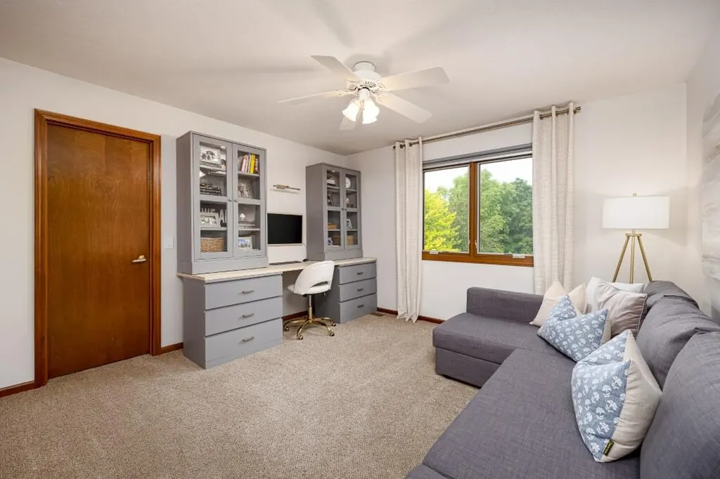 9108 Cambridge Drive York Charter Township MI 48176