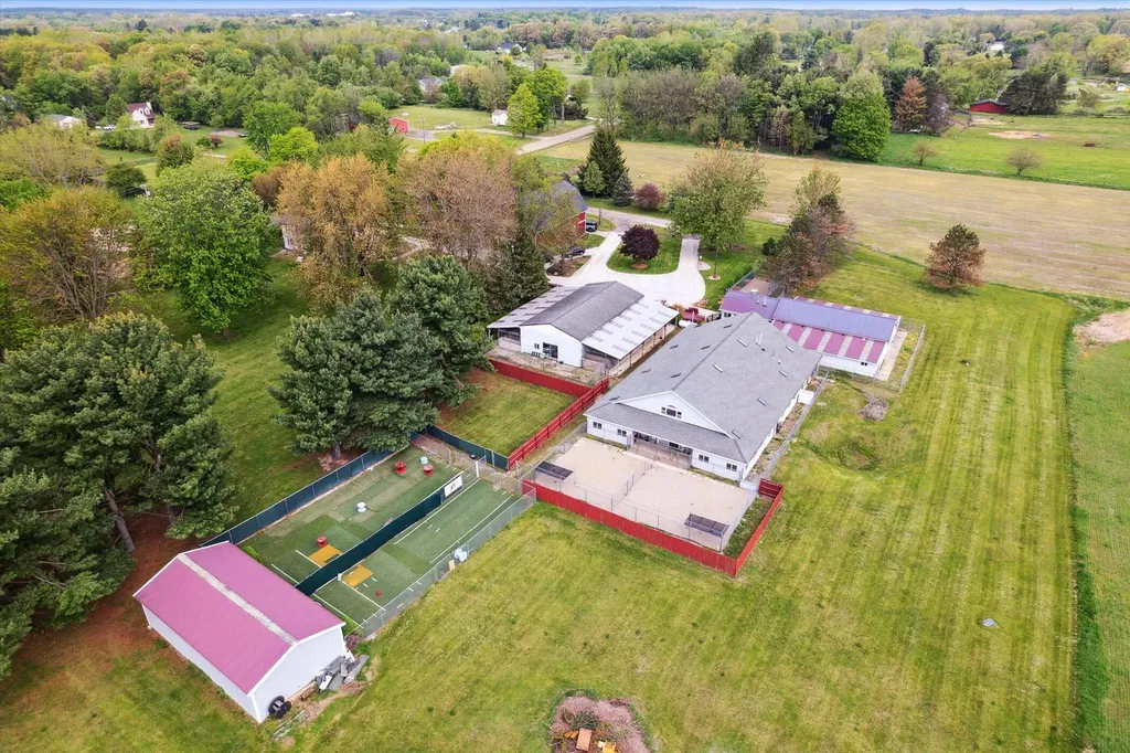 3650 Hogback Road Handy Township MI 48836