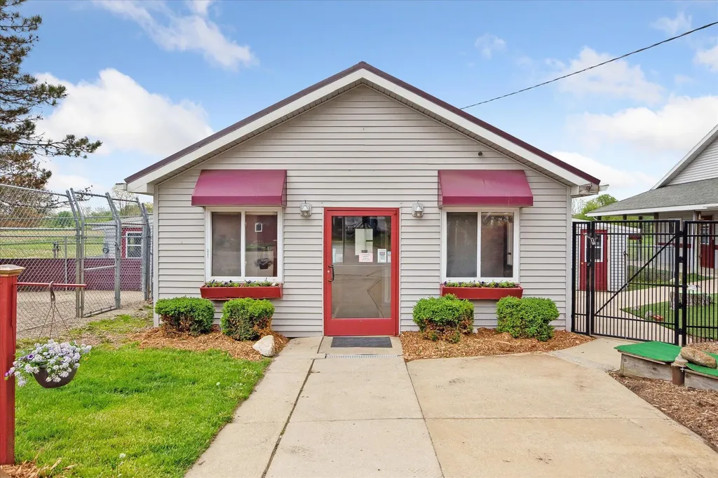 3650 Hogback Road Handy Township MI 48836