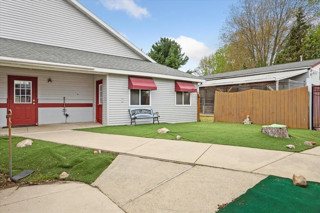 3650 Hogback Road Handy Township MI 48836