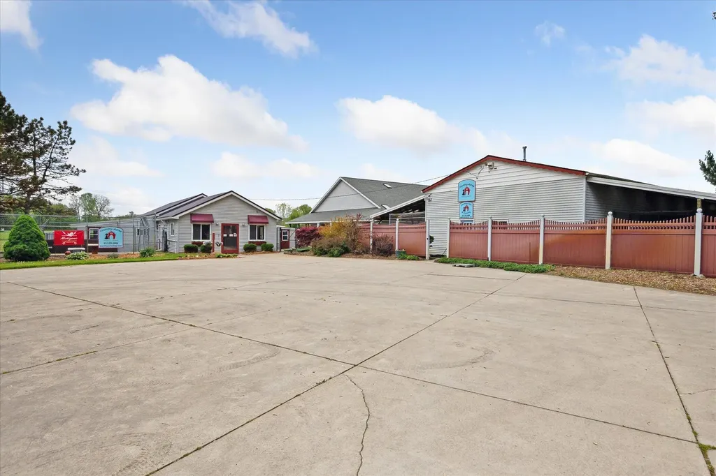 3650 Hogback Road Handy Township MI 48836