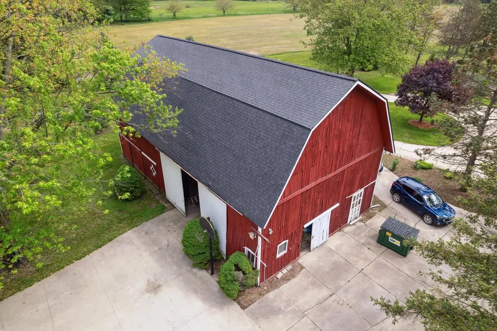 3650 Hogback Road Handy Township MI 48836