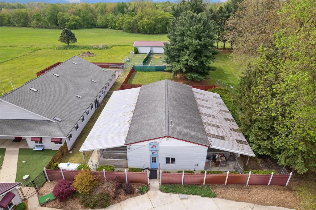 3650 Hogback Road Handy Township MI 48836