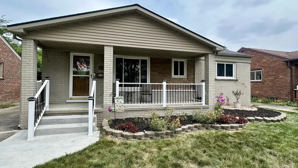 15111 Cameron Street Southgate City MI 48195