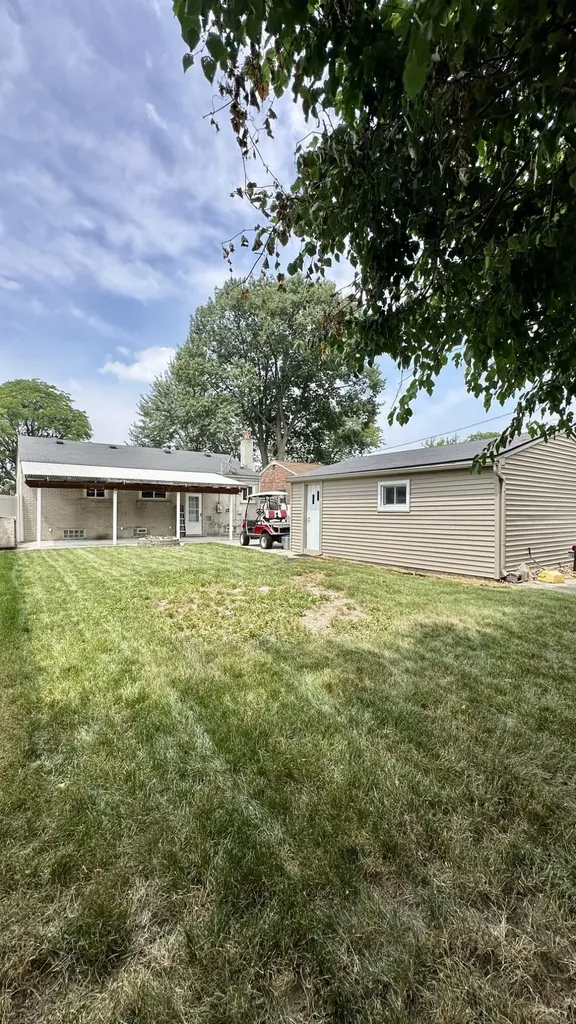 15111 Cameron Street Southgate City MI 48195