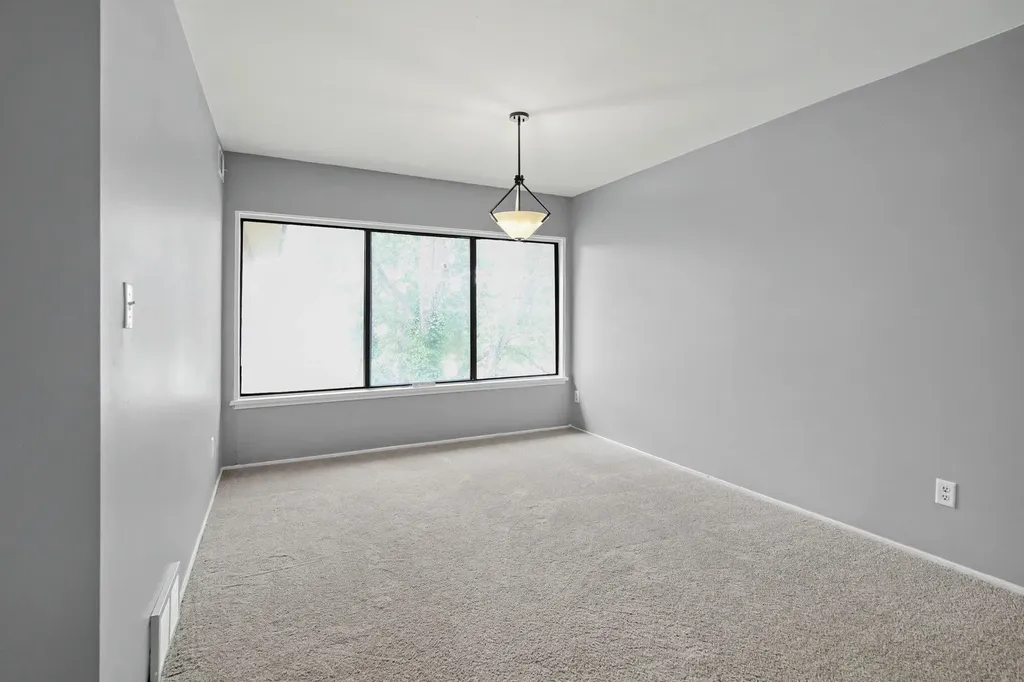 1225 S Maple Road Ann Arbor City MI 48103