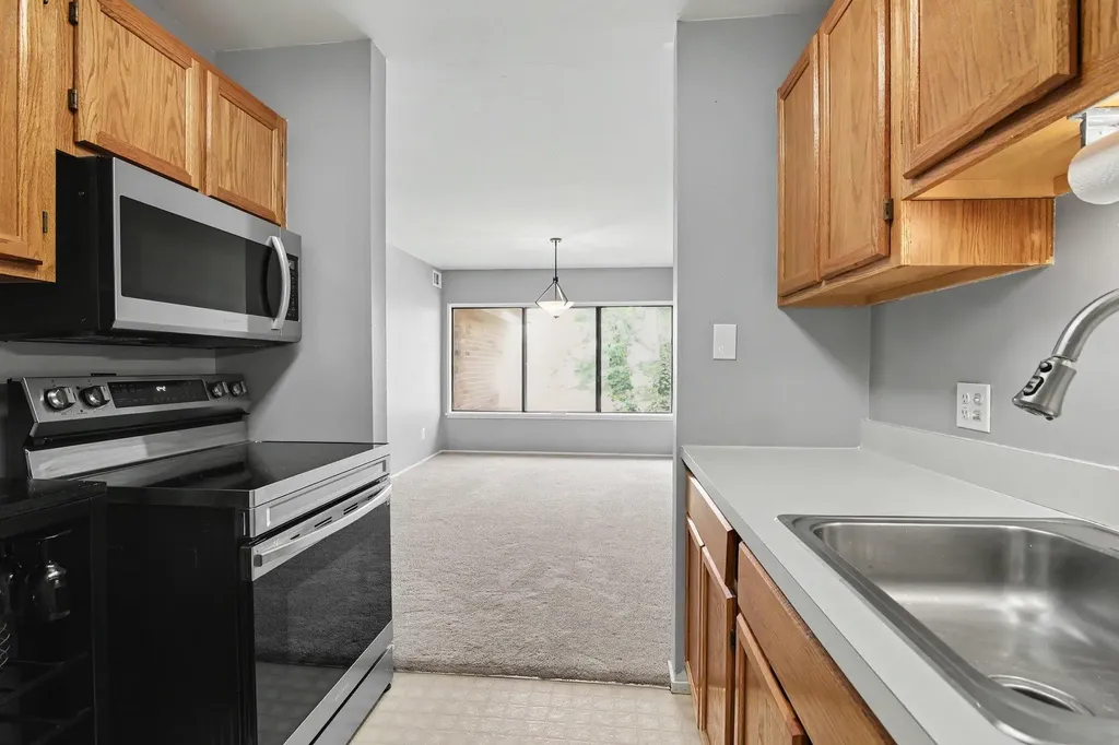 1225 S Maple Road Ann Arbor City MI 48103