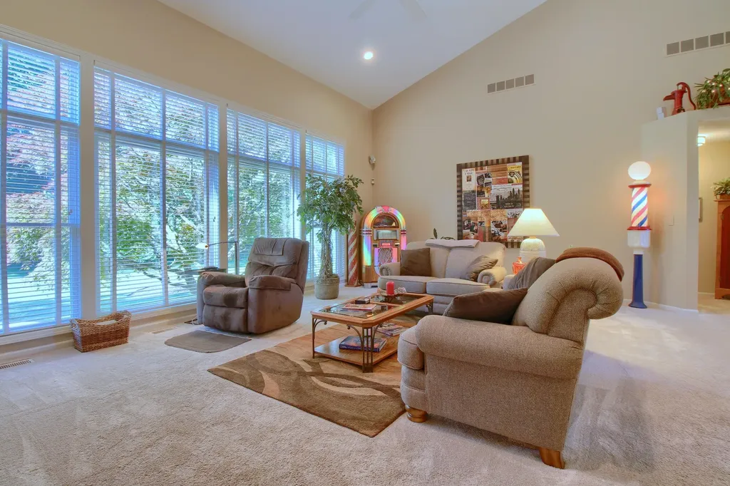 1421 W Greenfield Court Pittsfield Charter Township MI 48108