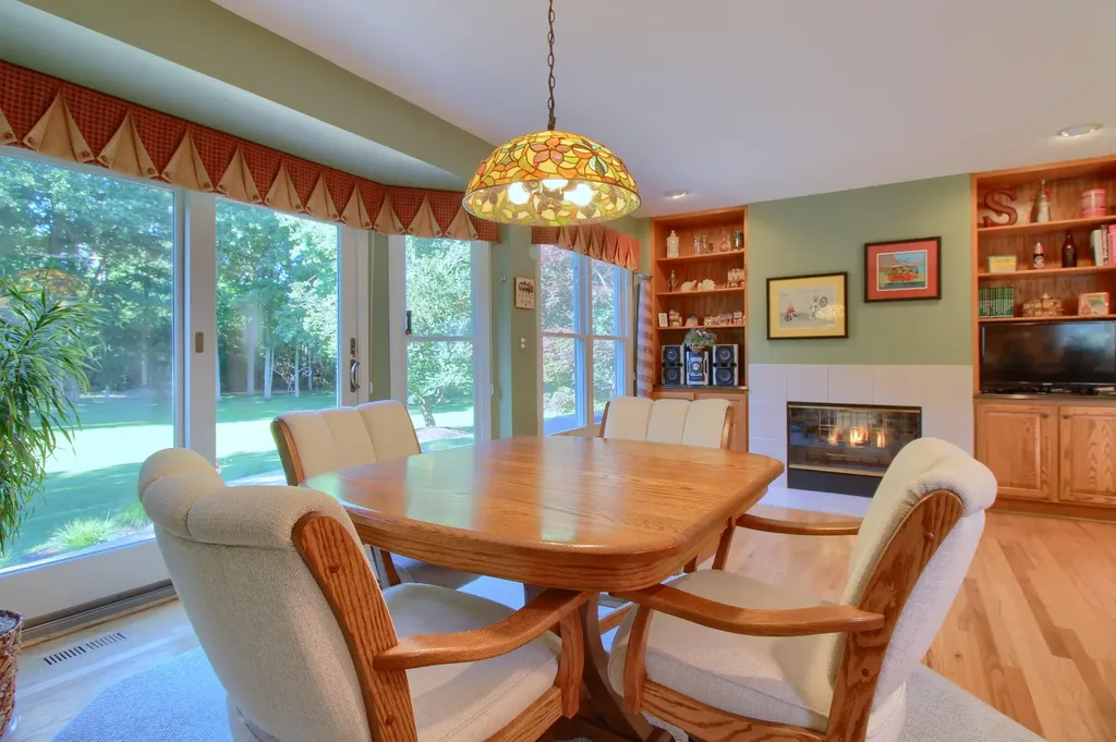 1421 W Greenfield Court Pittsfield Charter Township MI 48108
