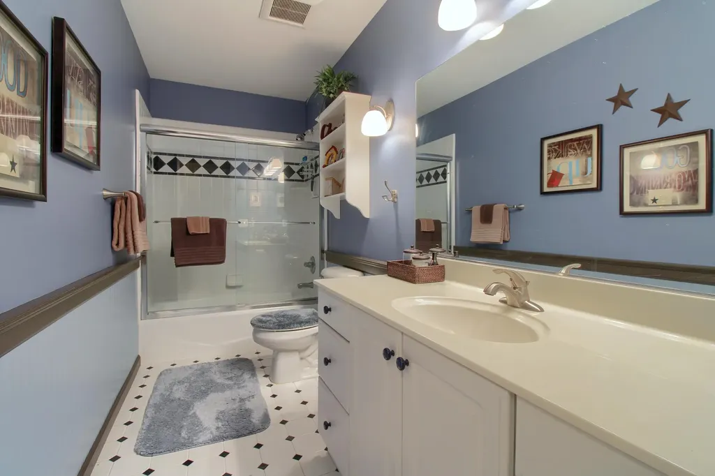1421 W Greenfield Court Pittsfield Charter Township MI 48108