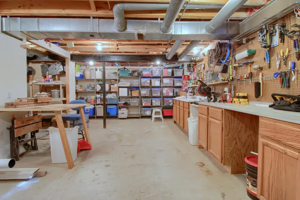 1421 W Greenfield Court Pittsfield Charter Township MI 48108