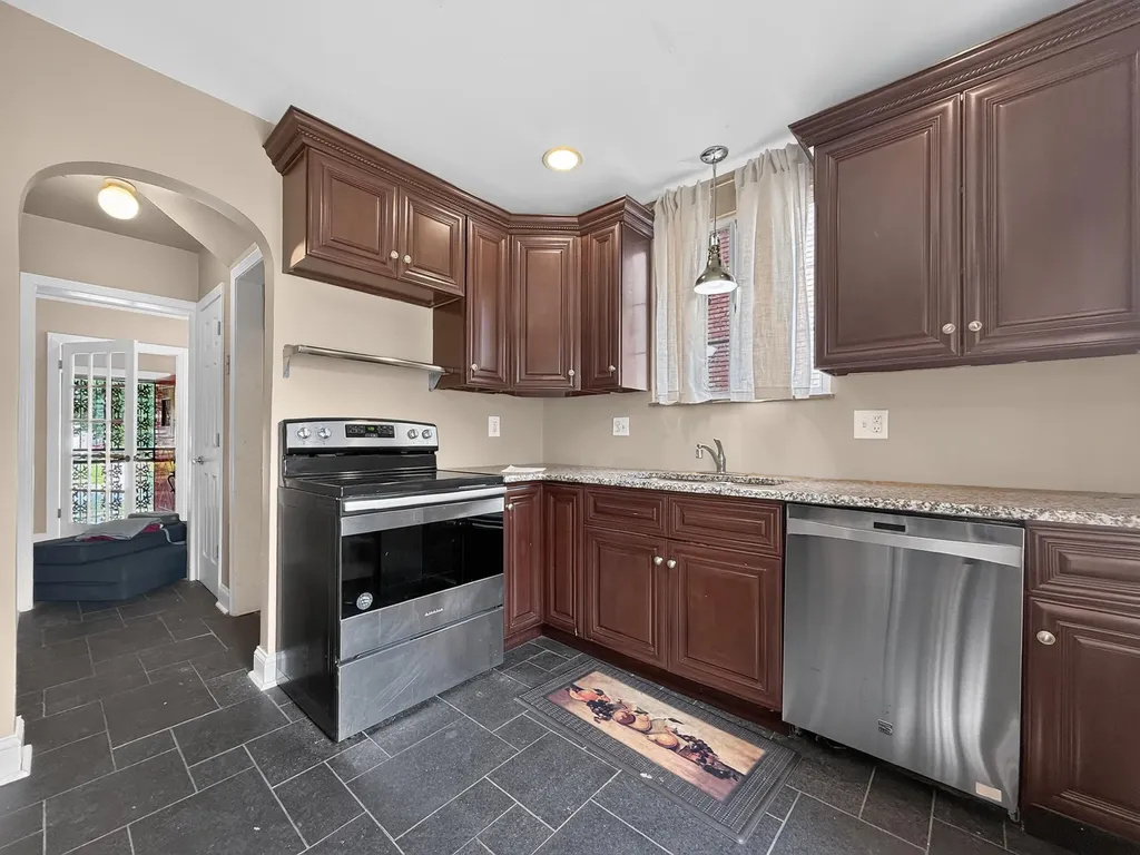 16814 Edinborough Road Detroit City MI 48219