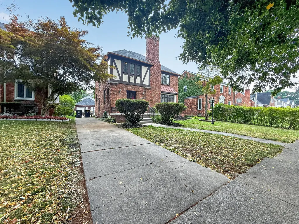 16814 Edinborough Road Detroit City MI 48219
