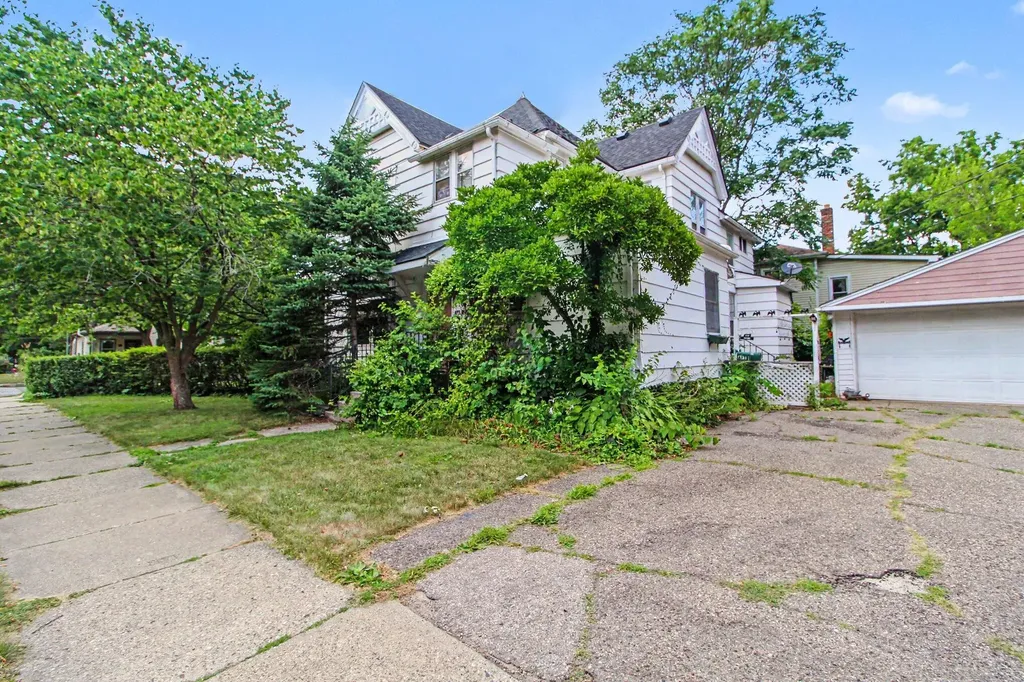 810 Pearl Street Ypsilanti City MI 48197