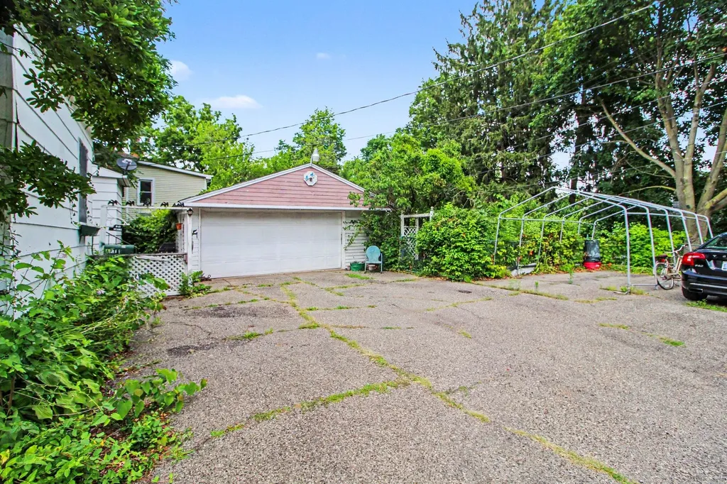 810 Pearl Street Ypsilanti City MI 48197