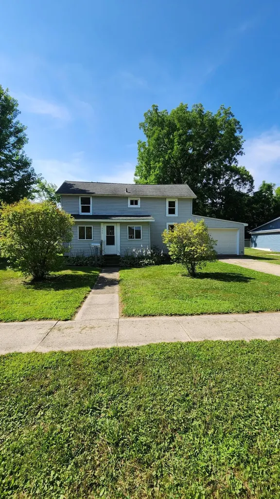 436 E Marshall Street Hastings City MI 49058